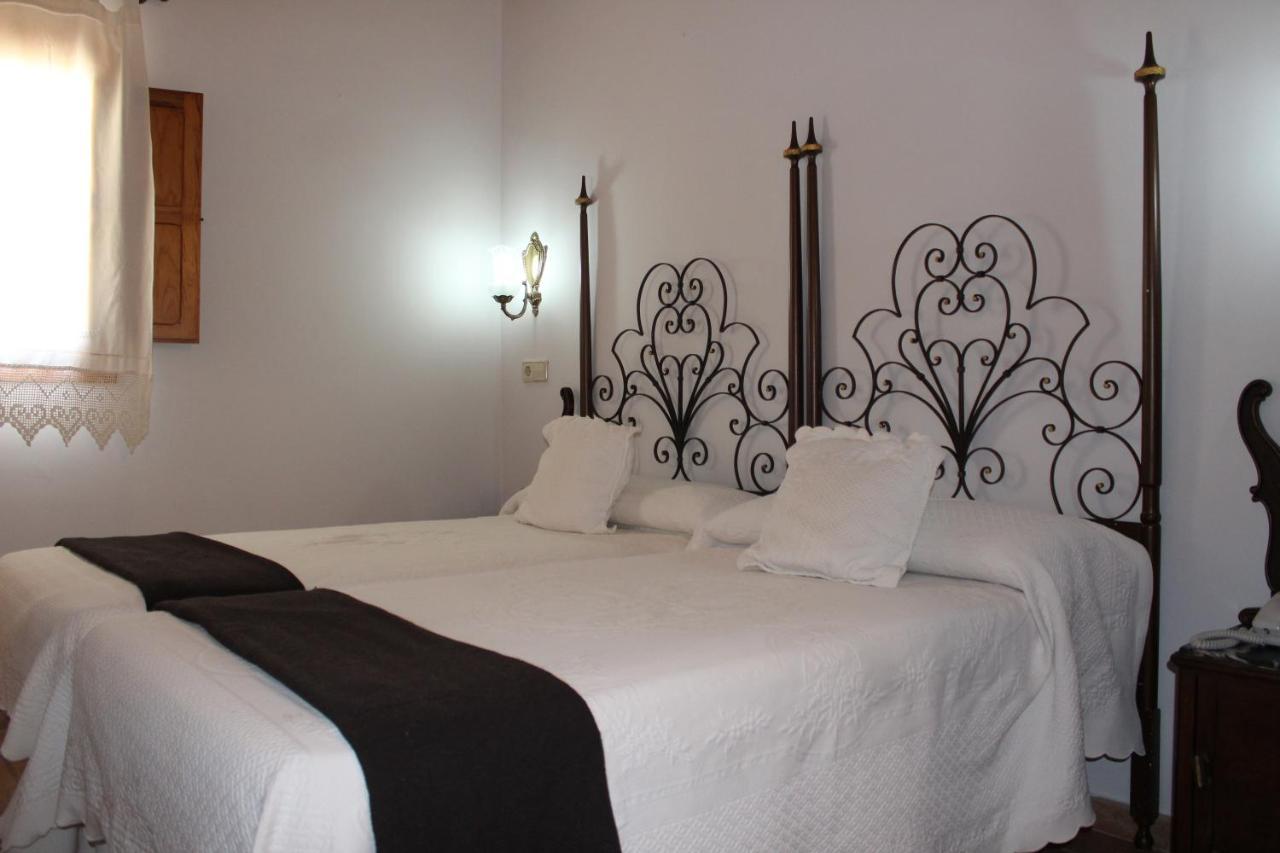 Hotel La Villa Requena Exteriör bild