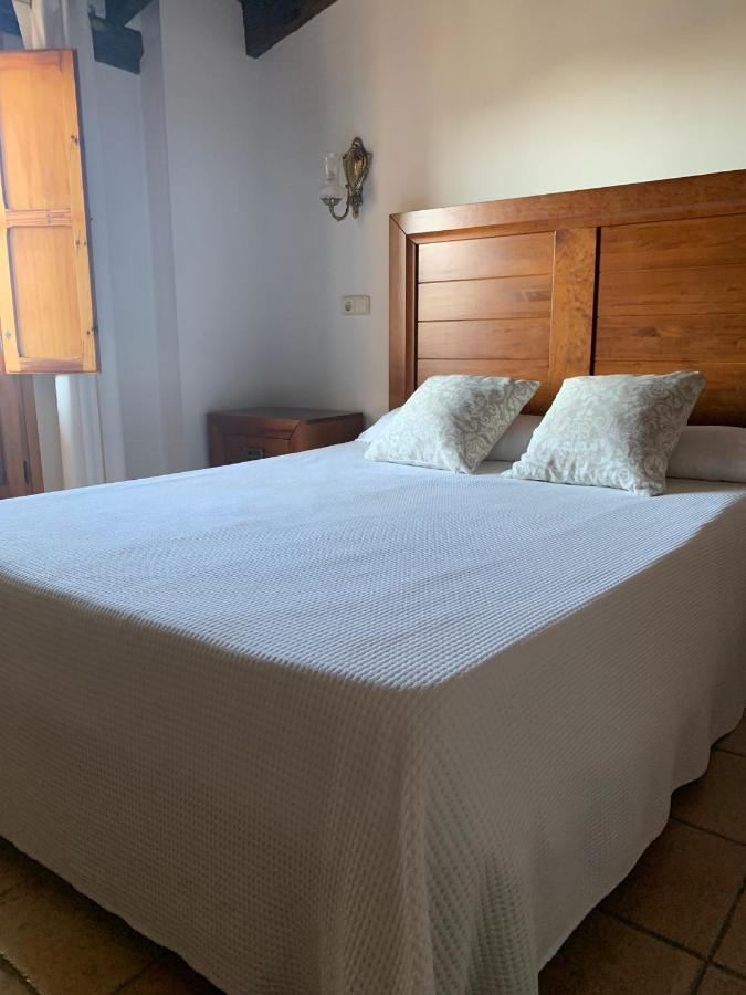 Hotel La Villa Requena Exteriör bild